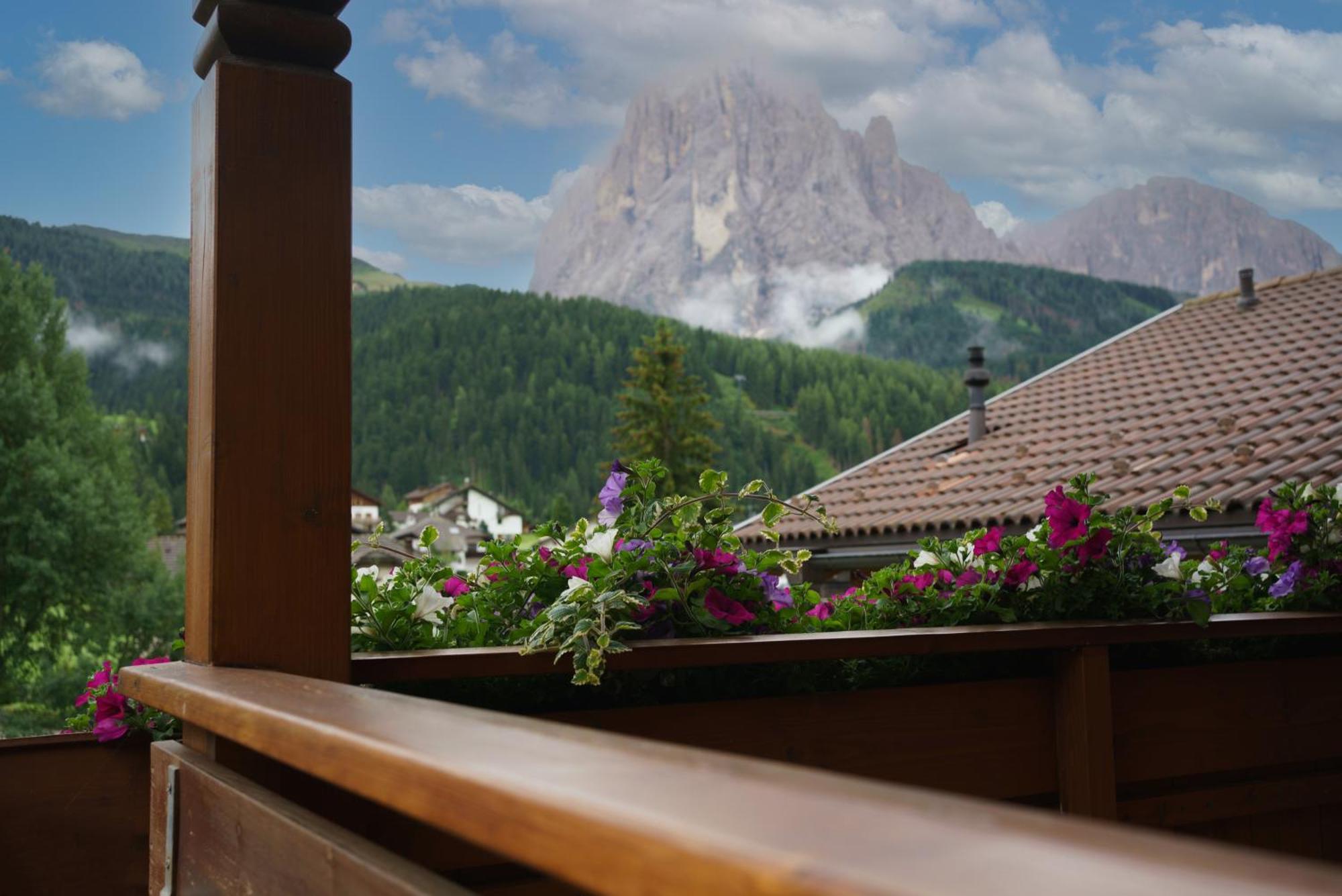 Garni Hotel Belalp Santa Cristina Val Gardena 외부 사진