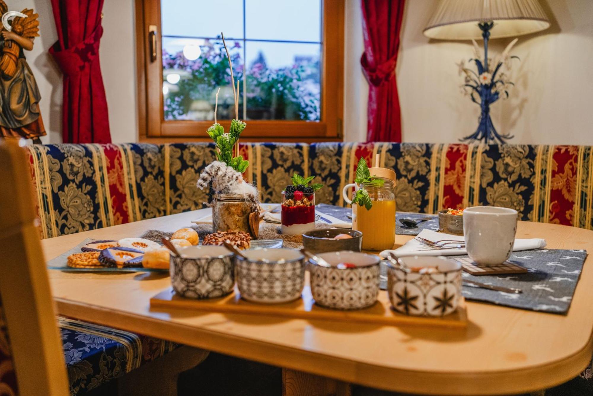 Garni Hotel Belalp Santa Cristina Val Gardena 외부 사진
